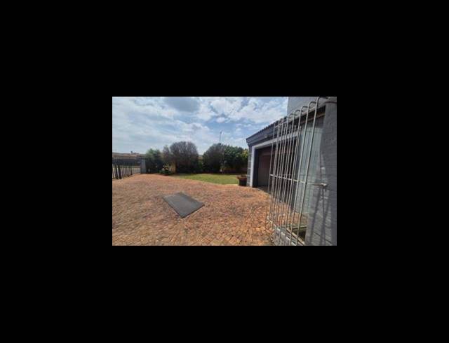2 BEDROOM HOUSE FOR SALE IN BRAKPAN NORTH